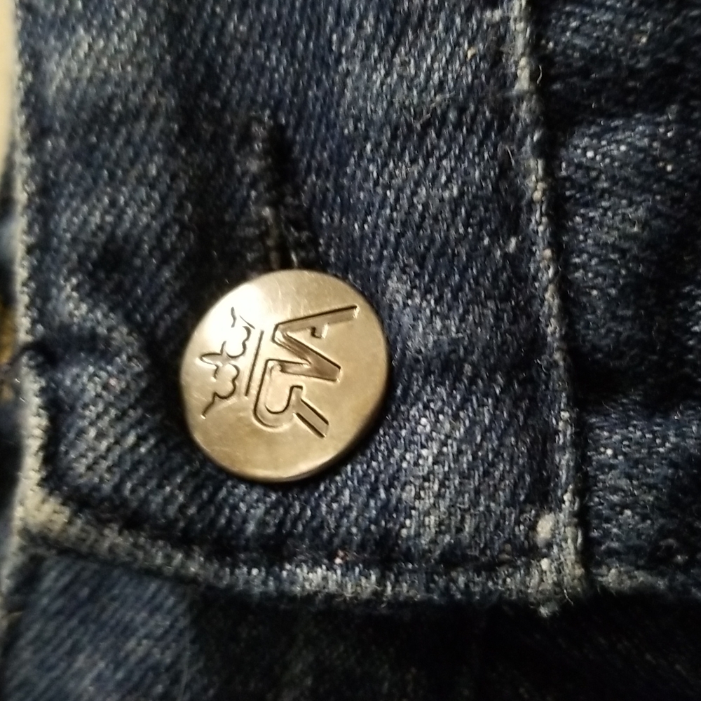 Red Ape Jean Shorts - Picture 6 of 7